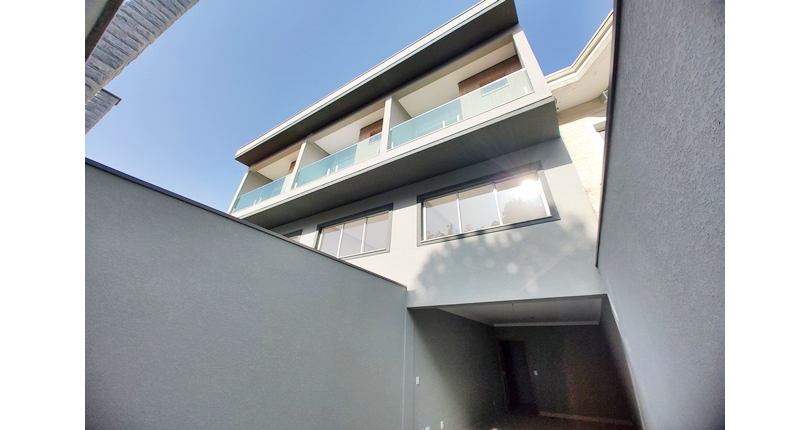 Sobrado à venda Rua Crispim Santos, 208, Jardim Regina - Imóveis à Venda