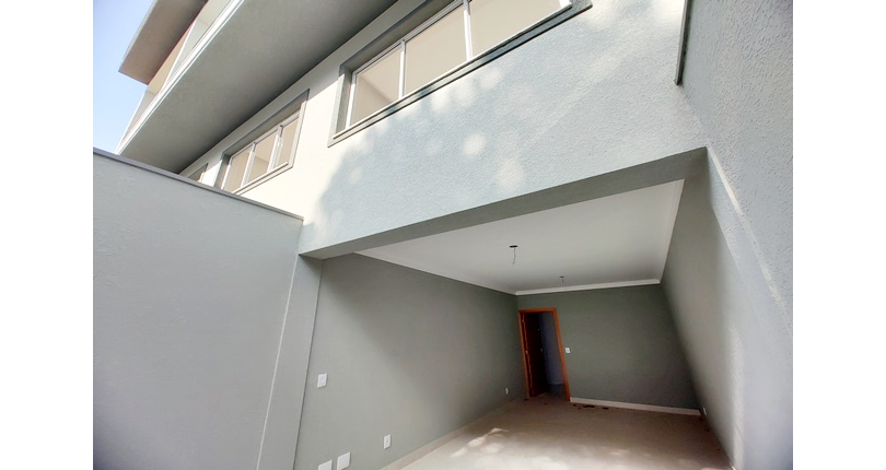 Sobrado à venda Rua Crispim Santos, 208, Jardim Regina - Imóveis à Venda