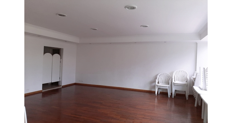 Apartamento à venda no Bairro das Perdizes na Rua Iperoig 554,