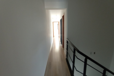 Lindo Sobrado novo à venda no Bairro do Jardim Maristela no Rua Adriano Ariani 40,