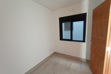 Lindo Sobrado novo à venda no Bairro do Jardim Maristela no Rua Adriano Ariani 40,