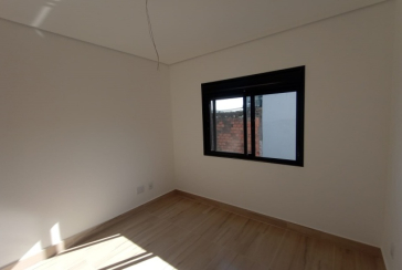 Lindo Sobrado novo à venda no Bairro do Jardim Maristela no Rua Adriano Ariani 36,