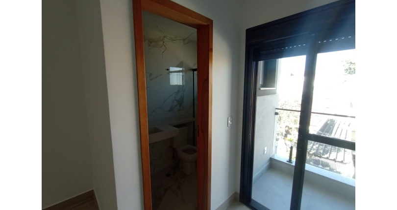 Lindo Sobrado novo à venda no Bairro do Jardim Maristela no Rua Adriano Ariani 36,