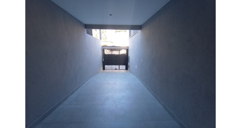 Lindo Sobrado novo à venda no Bairro do Jardim Maristela no Rua Adriano Ariani 36,