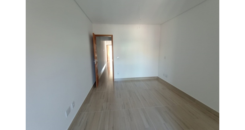 Lindo Sobrado novo à venda no Bairro do Jardim Maristela no Rua Adriano Ariani 36,