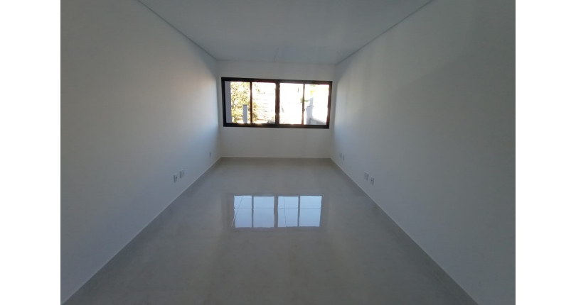 Lindo Sobrado novo à venda no Bairro do Jardim Maristela no Rua Adriano Ariani 36,