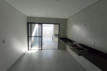 Lindo Sobrado novo à venda no Bairro do Jardim Maristela no Rua Adriano Ariani 32,