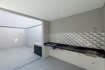 Lindo Sobrado novo à venda no Bairro do Jardim Maristela no Rua Adriano Ariani 32,