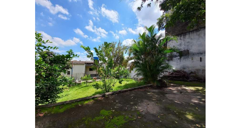 Casa à venda no Bairro da Vila Mangalot na Rua Joaquim de Oliveira Freitas