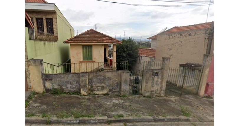 Terreno à venda no Bairro do Piqueri na Rua Salvador Sala,