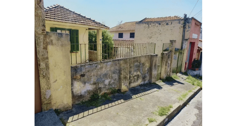 Terreno à venda no Bairro do Piqueri na Rua Salvador Sala,
