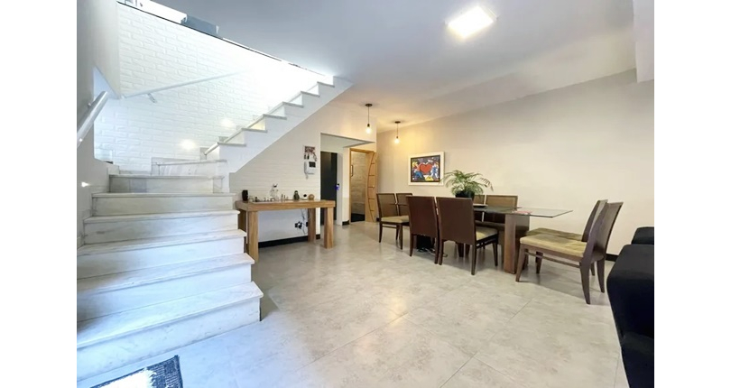 Sobrado à venda Rua Pedro Ferreira de Souza, Parque São Domingos - Imóveis à Venda