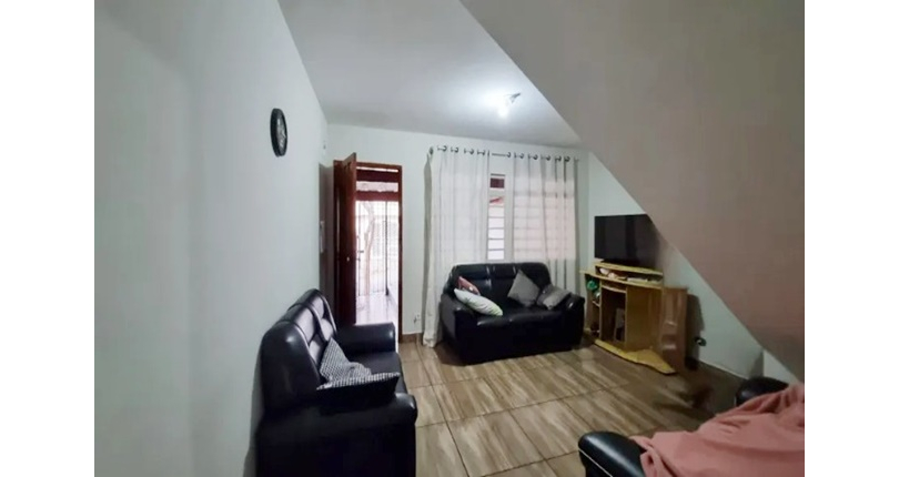 Sobrado à venda no Bairro do Jardim Mangalot na Rua George Samuel,