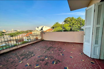 Sobrado à venda no Bairro da Chácara Inglesa na Rua Doutor Augusto Andrade