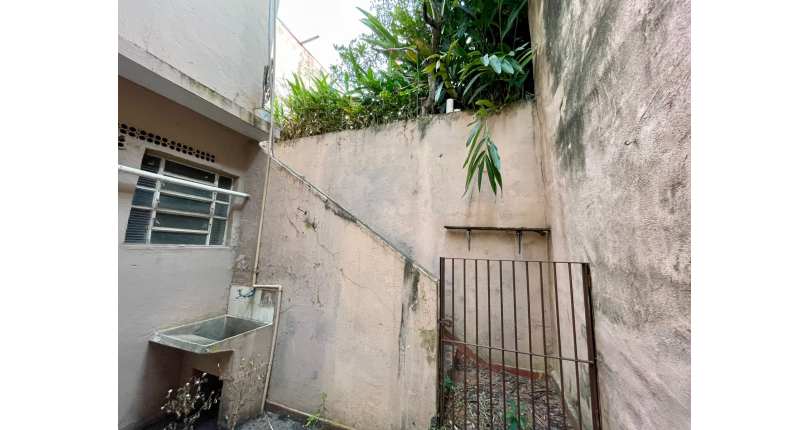 Sobrado à venda no Bairro da Chácara Inglesa na Rua Doutor Augusto Andrade