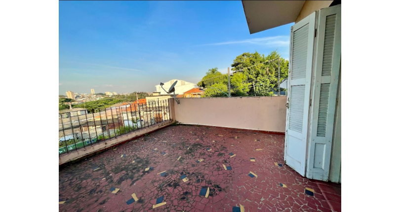 Sobrado à venda no Bairro da Chácara Inglesa na Rua Doutor Augusto Andrade