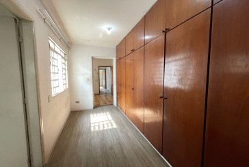 Sobrado à venda no Bairro do Parque São Domingos na Rua Doutor Odon Carlos de Figueiredo Ferraz