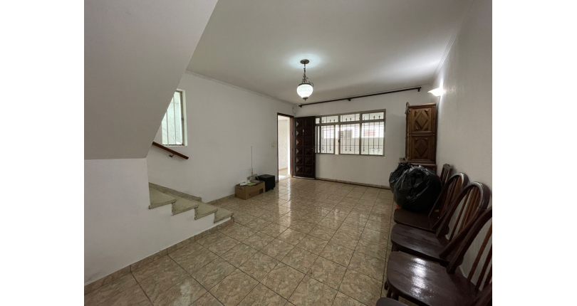 Sobrado à venda no Bairro do Parque São Domingos na Rua Doutor Odon Carlos de Figueiredo Ferraz