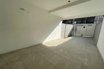 Sobrado novo à venda no Bairro da Vila Perus na Rua Sertão de Canudos 102,