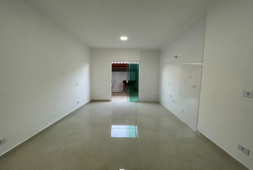 Sobrado novo à venda no Bairro da Vila Perus na Rua Sertão de Canudos 102,