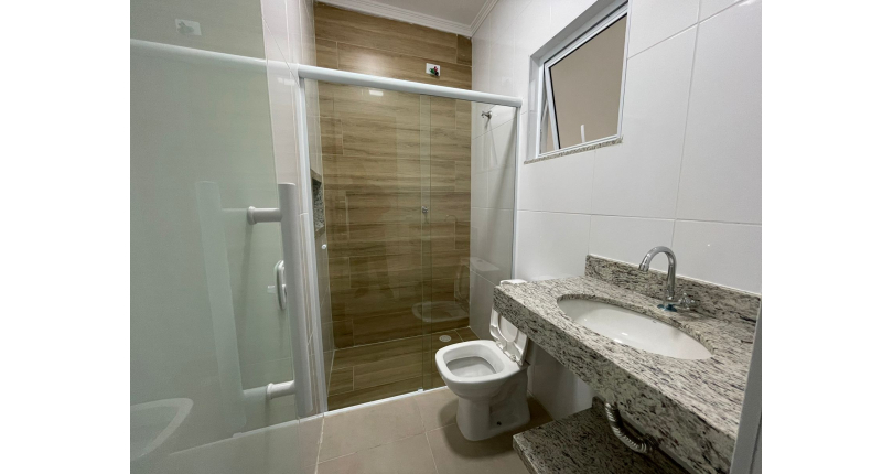 Sobrado novo à venda no Bairro da Vila Perus na Rua Sertão de Canudos 102,