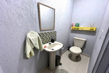 Belíssimo Sobrado à venda no Bairro do Conjunto Residencial Vista Verde 