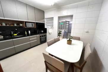 Belíssimo Sobrado à venda no Bairro do Conjunto Residencial Vista Verde 