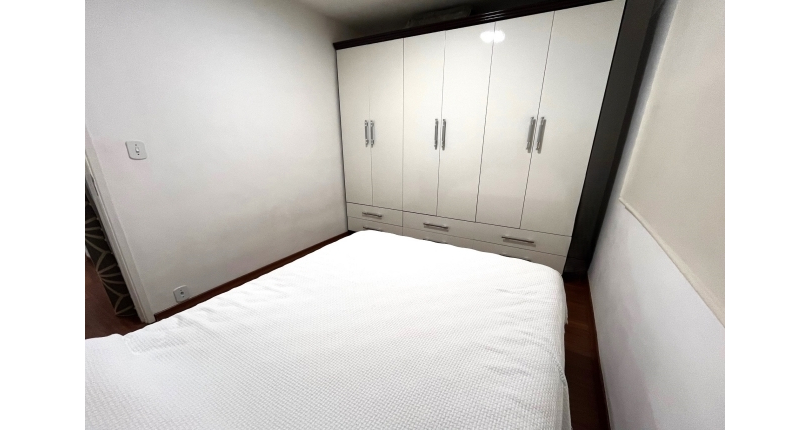 Belíssimo Sobrado à venda no Bairro do Conjunto Residencial Vista Verde 