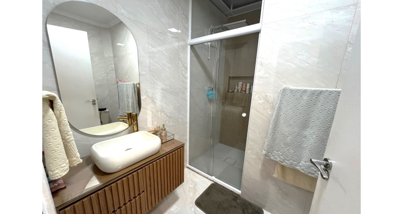 Belíssimo Sobrado à venda no Bairro do Conjunto Residencial Vista Verde 