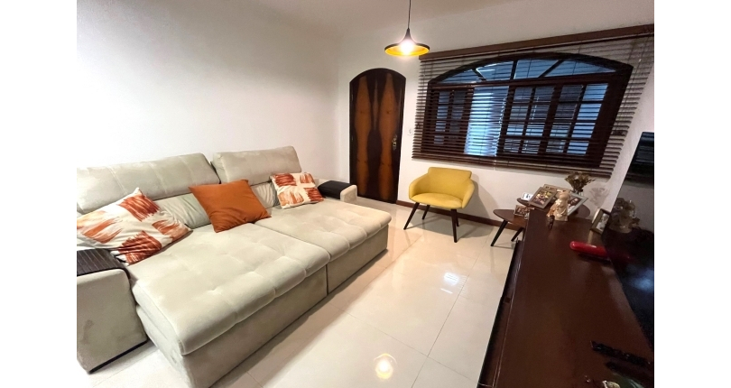 Belíssimo Sobrado à venda no Bairro do Conjunto Residencial Vista Verde 