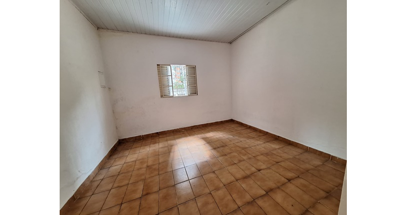 Oportunidade de Casa à venda no Bairro da Freguesia do Ó na Avenida Paula Ferreira