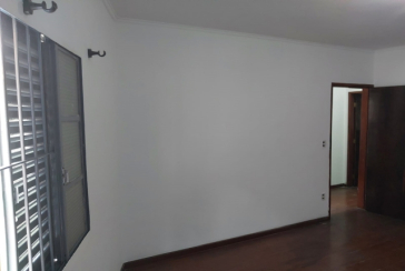 Sobrado à venda no Bairro da Vila Pereira Cerca na Rua Santa Romana,