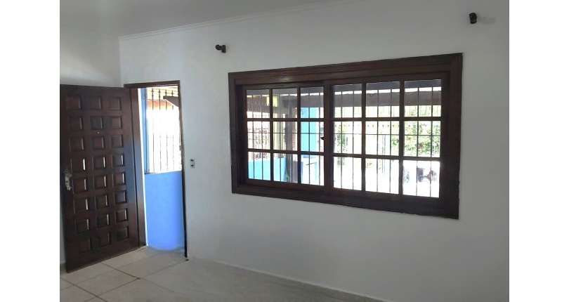 Sobrado à venda no Bairro da Vila Pereira Cerca na Rua Santa Romana,