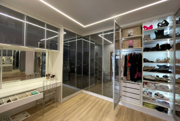 Lindo Sobrado à venda de Alto Padrão no Bairro do City Recanto Anastácio na Rua João Ferrero Versino,