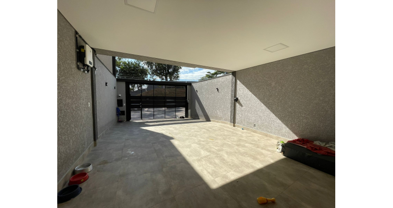 Lindo Sobrado à venda de Alto Padrão no Bairro do City Recanto Anastácio na Rua João Ferrero Versino,