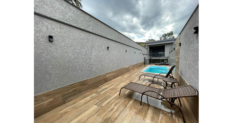 Lindo Sobrado à venda de Alto Padrão no Bairro do City Recanto Anastácio na Rua João Ferrero Versino,