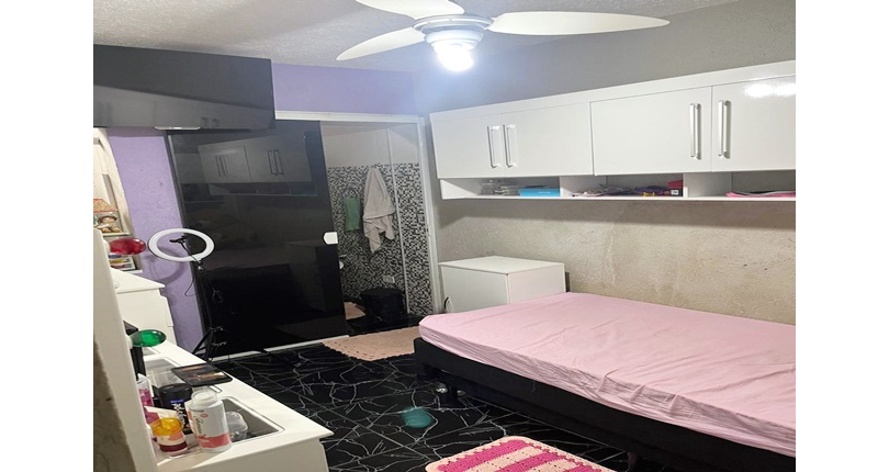 Sobrado à venda no Bairro da Vila Nova Parada na Rua Ângelo Gayoto