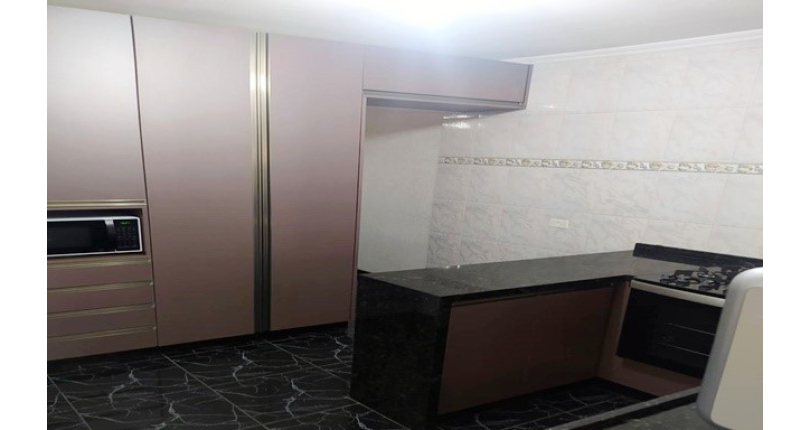 Sobrado à venda no Bairro da Vila Nova Parada na Rua Ângelo Gayoto