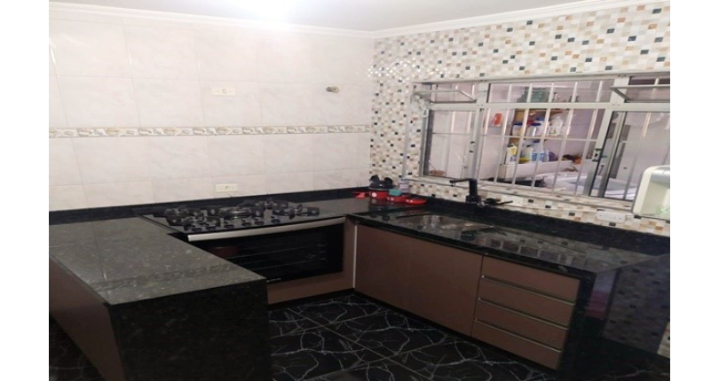 Sobrado à venda no Bairro da Vila Nova Parada na Rua Ângelo Gayoto