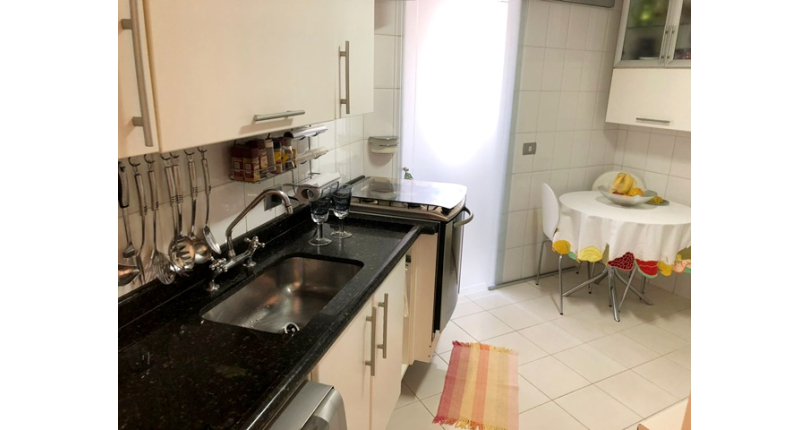 Belo Apartamento à venda no Parque São Domingos na Rua Giovani Recordati 341, 
