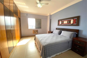 Apartamento à venda em São Vicente no Bairro de Itararé na Rua Onze de Junho 357