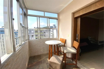 Apartamento à venda em São Vicente no Bairro de Itararé na Rua Onze de Junho 357