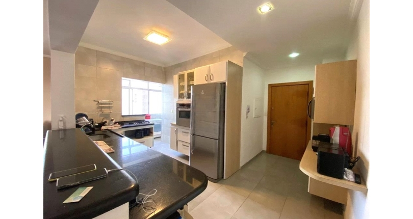 Apartamento à venda em São Vicente no Bairro de Itararé na Rua Onze de Junho 357