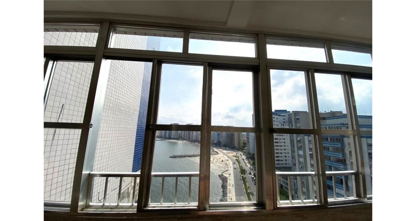 Apartamento à venda em São Vicente no Bairro de Itararé na Rua Onze de Junho 357