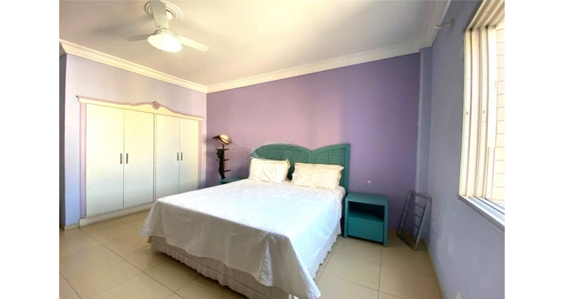 Apartamento à venda em São Vicente no Bairro de Itararé na Rua Onze de Junho 357