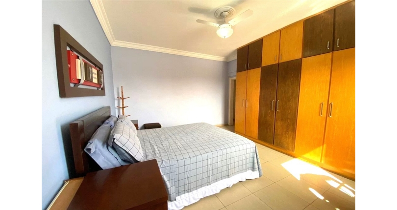 Apartamento à venda em São Vicente no Bairro de Itararé na Rua Onze de Junho 357