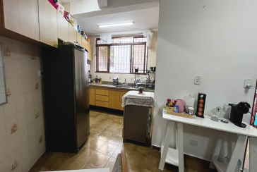 Bom Sobrado à venda no Bairro do Parque São Domingos na Rua Pedro Sernagiotti