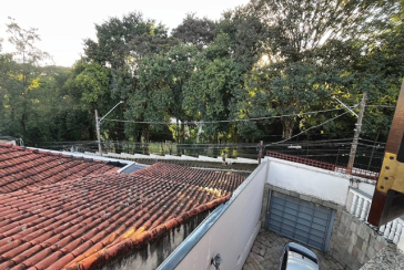 Bom Sobrado à venda no Bairro do Parque São Domingos na Rua Pedro Sernagiotti