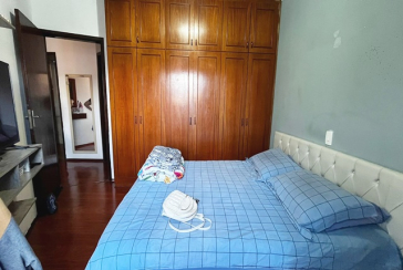 Bom Sobrado à venda no Bairro do Parque São Domingos na Rua Pedro Sernagiotti