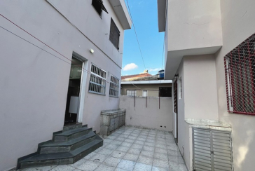 Bom Sobrado à venda no Bairro do Parque São Domingos na Rua Pedro Sernagiotti